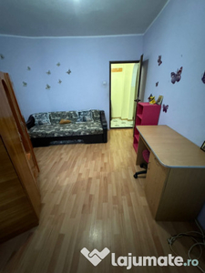 Închiriez apartament cu 3 camere Micro 39