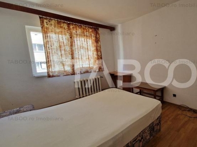 Apartament decomandat de vanzare 2 camere cu balcon in Vasile Aaron