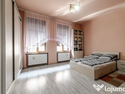 Apartament spațios 3 camere - în Inima Aradului - COMIS...