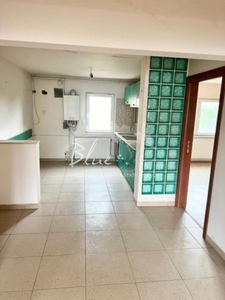 Zona Tomis 3 apartament 4 camere transformat in 3