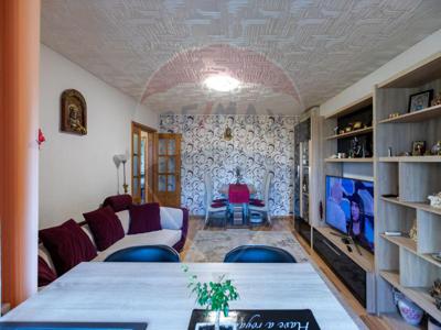 Apartament de vanzare cu 4 camere decomandat, Aleea Ghioceilor