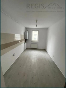 Apartament 2 camere nemobilat,Urban Tractorul