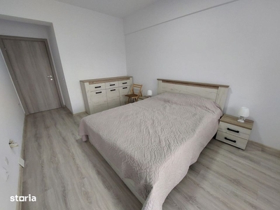 Vând apartament complet mobilat și utilat și parcare subterană