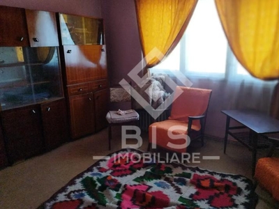 Apartament 4 Camere // Zona Andrei Muresanu