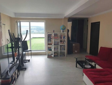 Apartament de vanzare 3 camere, APCJ245413FLO