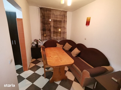 Apartament etaj intermediar / Zona Eroilor