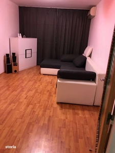 Inchiriez apartament zona Uverturii