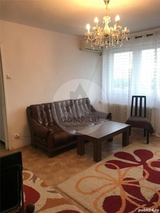 Vand apartament 3 camere Subcetate