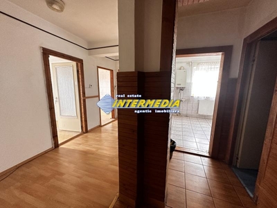 Vanzare Apartament 3 camere Decomandate Alba Iulia Zona Dedeman