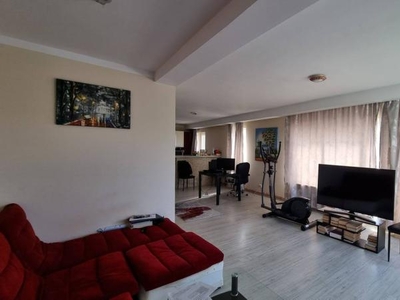 Vanzare apartament 3 camere zona Vivo, Floresti!