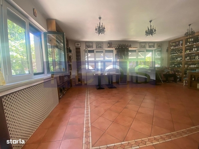 Apartament cu 3 cmaere in Floresti.