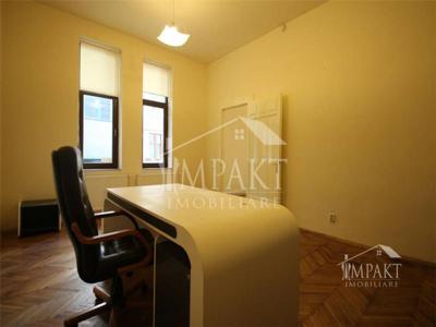 Apartament cu 3 camere, zona Ultracentrala!