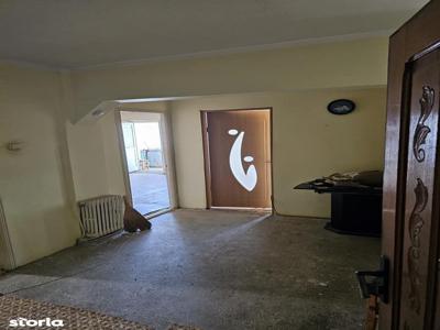 Apartament 3 camere , Bucovina , 64 mp utili