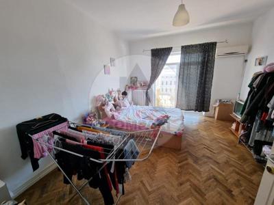 Vand apartament 1 camera Steaua