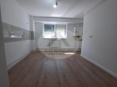 Vand apartament 2 camere Ronat