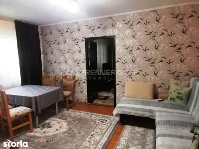 Etaj 3! Apartament 3 camere, Podu Ros, 60mp, CT, fara risc