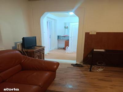 Vand apartament situat in Predeal