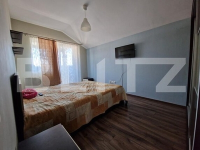 Apartament 3 camere, decomandat, parcare, zona Eroilor