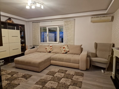 Inchiriere apartament 4 camere Calea Vitan, chiar la mall Vitan