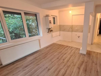 Mosilor Ferdinand apartament 3 camere bloc nou - 180000