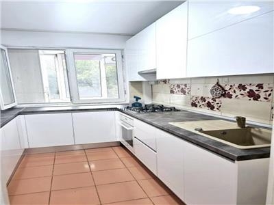 Vanzare Apartament 2 Camere Semidecomandat BerceniAl.Ciceu