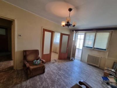 Vanzare Apartament 3 camere Drumul Taberei Metrou Valea Ialomitei