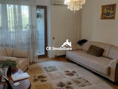 Vanzare apartament 3 camere Vatra luminoasa