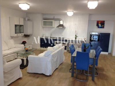 Apartament modern si spatios cu 2 camere, vedere Lac, mobilat lux,terasa,parcare