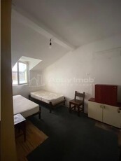 4 camere in vila-zona ultracentrala, Piata Victoriei, de renovat