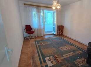 Apartament 2 Camere, Etaj 3, Decomandat, Zona Radio