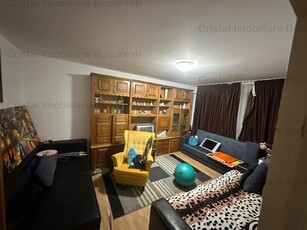 Apartament 4 camere decomandat, 2 bai, centrala proprie, Titan Ozana