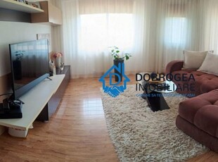 C5 - APARTAMENT 4 CAMERE DECOMANDAT, ETAJ 3,,MOBILAT UTILAT.