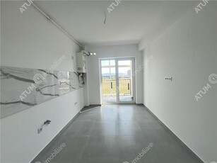 De vanzare apartament la cheie cu 2 camere decomandate si balcon etaj 2 zona Doamna Stanca