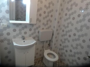 Inchiriez apartament 2 camereIntim