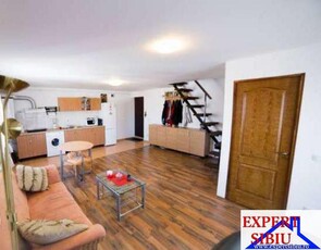 INCHIRIEZ apartament 3 camere la mansarda ,zona Valea Aurie