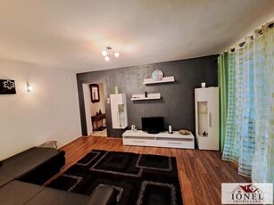 Vanzare apartament patru camere in Cugir