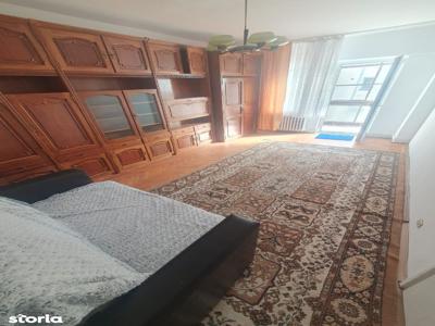 Apartament 3 camere, decomandat, Vasile Aaron