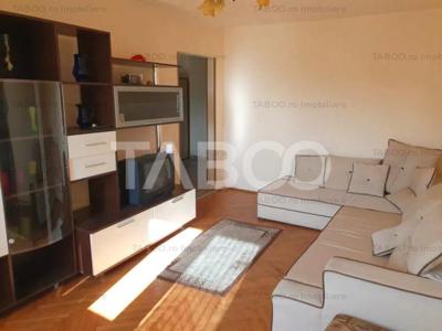 Apartament cu 3 camere in Vasile Aaron langa piata