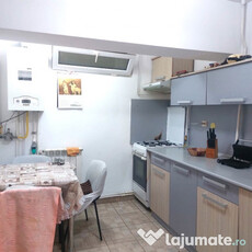 Apartament 3 camere Polivalenta cu lift nou