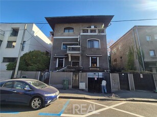 Apartament 4 camere de vanzare AVIATORILOR - Bucuresti