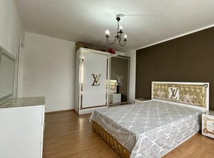 Apartament cu 2 camere, etaj 3 - zona Lipovei