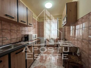 Apartament cu 2 camere, semidecomandat situat pe Bdul Dragalina