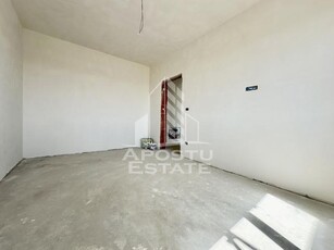 Apartament cu 3 camere, decomandat, Calea Urseni