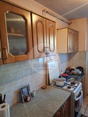 Apartament cu 3 camere în zona Dacia la parter foarte inalt cu balcon