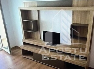 APARTAMENT CU 4 CAMERE DECOMANDAT, CETRALA POPRIE, SALA OLIMPIA