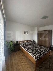 Apartament la casa ,3 camere ,grădină si 2 parcări -Dâmbul Rotund