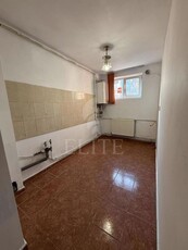 Apartament o camera in zona INTRE LACURI