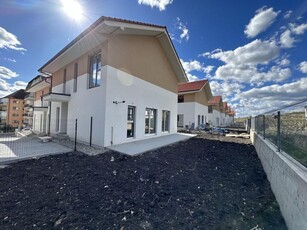 Casa tip duplex, 115 mp utili, zona Beta Residence