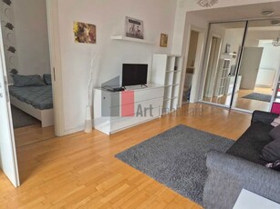 Închiriere apartament 2 camere studio Delea Veche