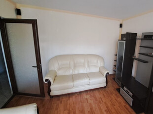 Vand apartament 3 camere decomandat